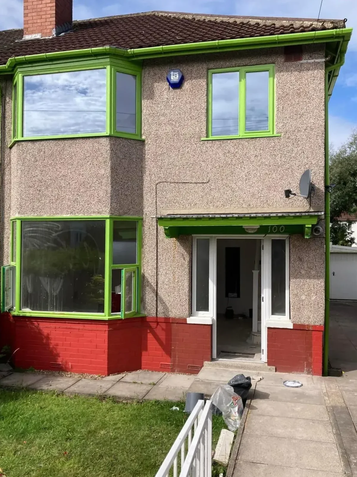 Exterior UPVC painting green frames