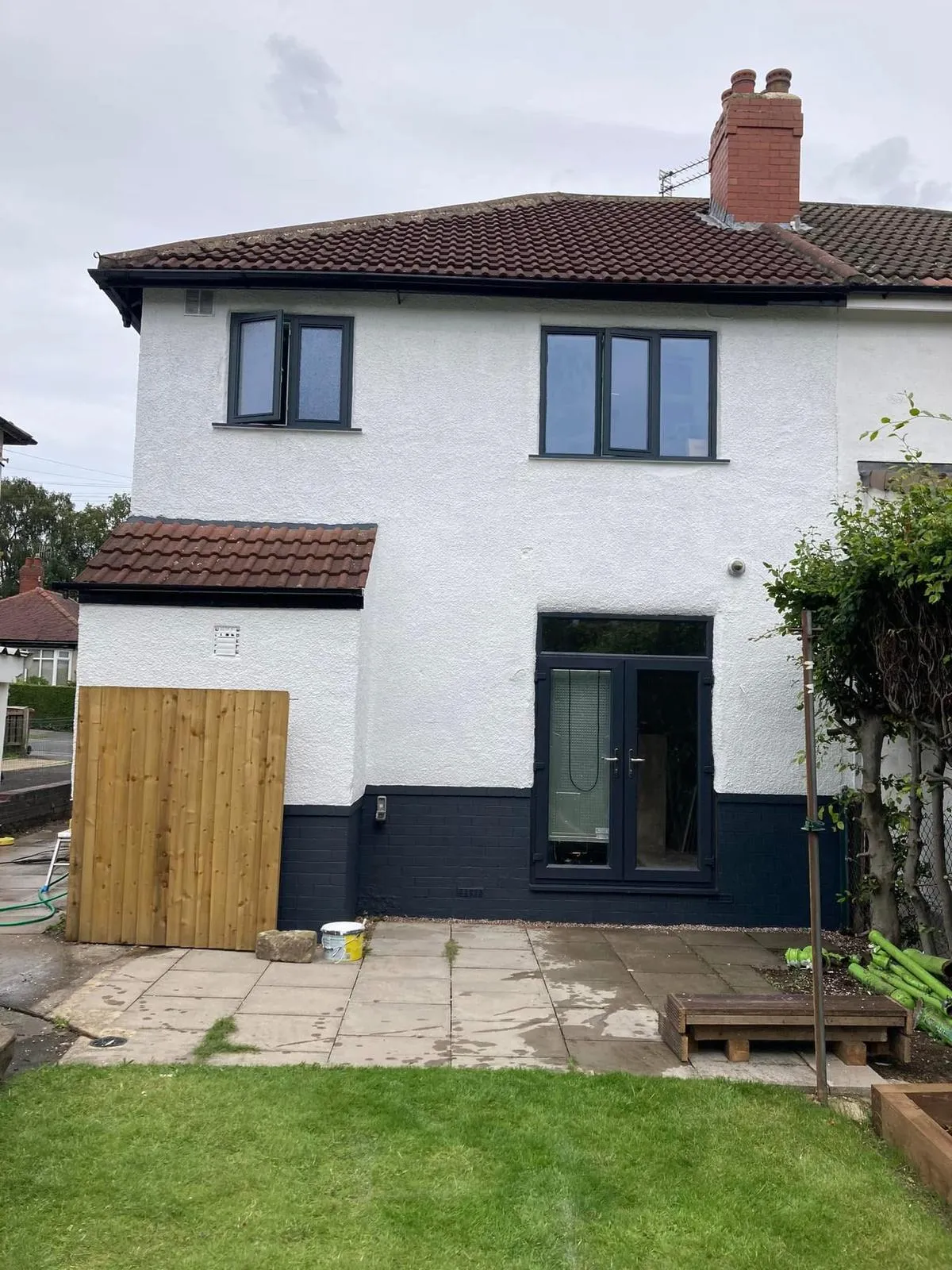 Exterior painting white render navy